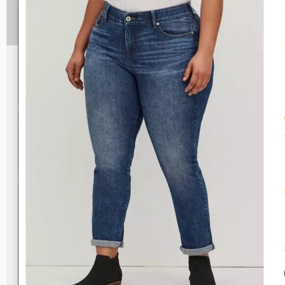 Torrid Bombshell Straight Jean - Premium Stretch Medium Wash Size 20S - Picture 1 of 6